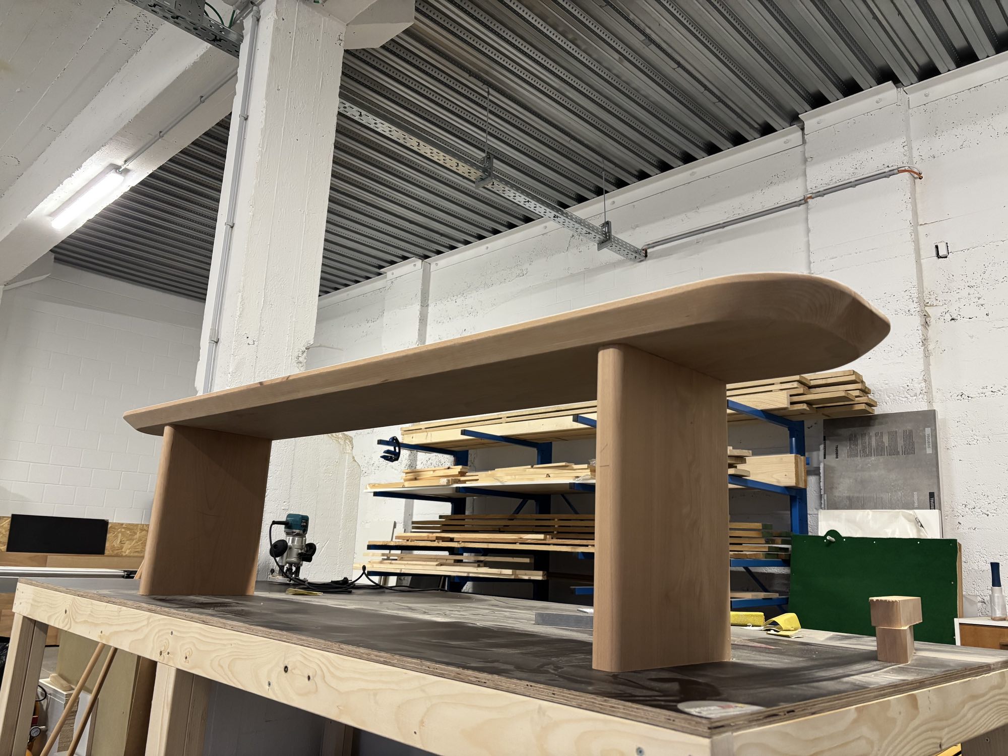 Bank — Handgemaakt in massief hout
